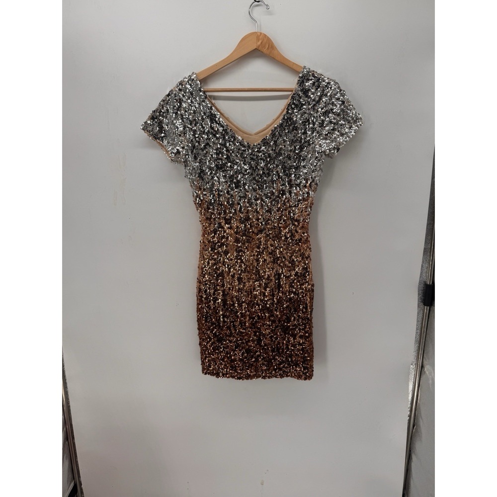 MANER Women's  Sequin Glitter Short Sleeve V-Neck  Ombré Clubwear Dress Size M